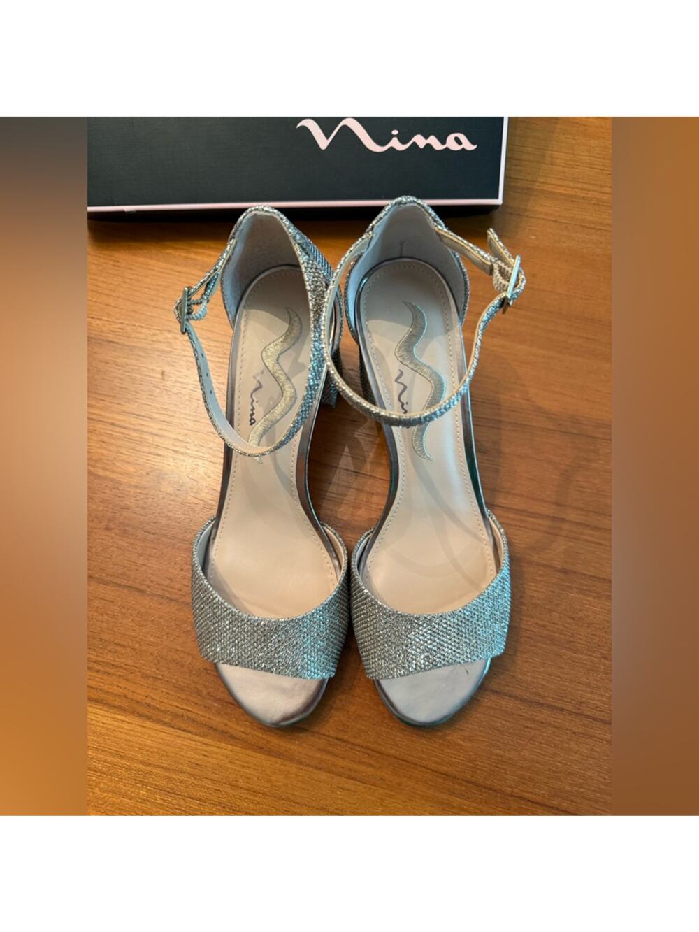 Nina‎ Y2K Silver Shiny Chunky Heel Dress Shoes 7M Prom Wedding Bridal NYE Hoco